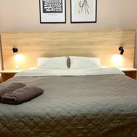 Romantic -near Opera ,center *