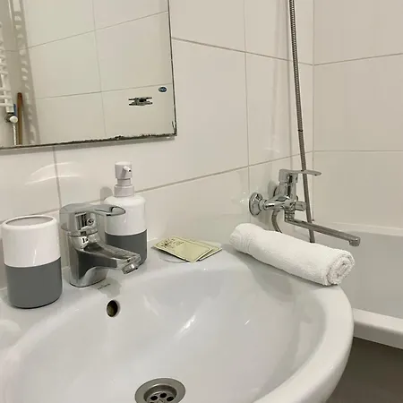 Romantic -near Opera ,center Apartmán